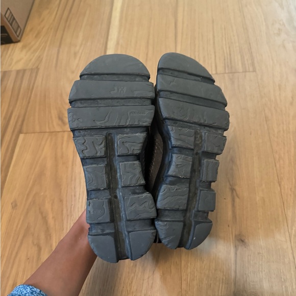 On Cloudaway Sneakers W9.5 - Picture 4 of 4